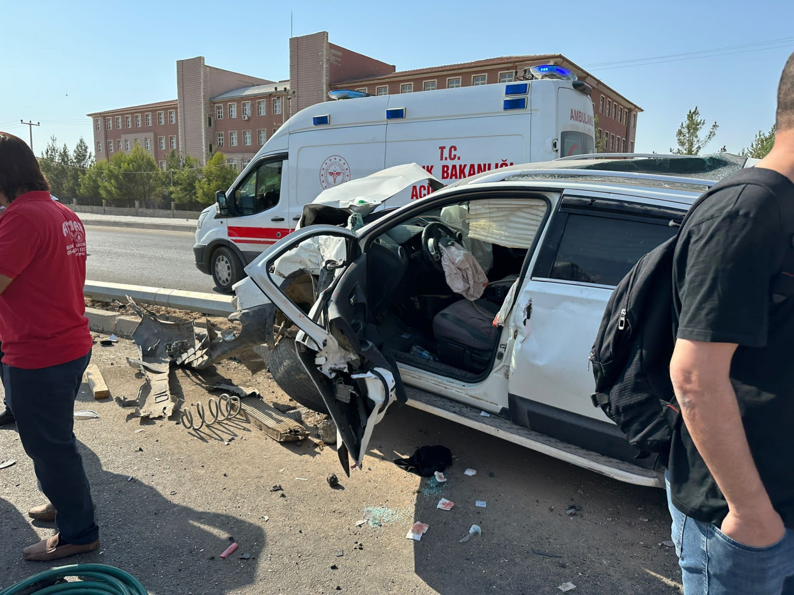Mardin’de trafik kazası: 5 yaralı - Resim : 2